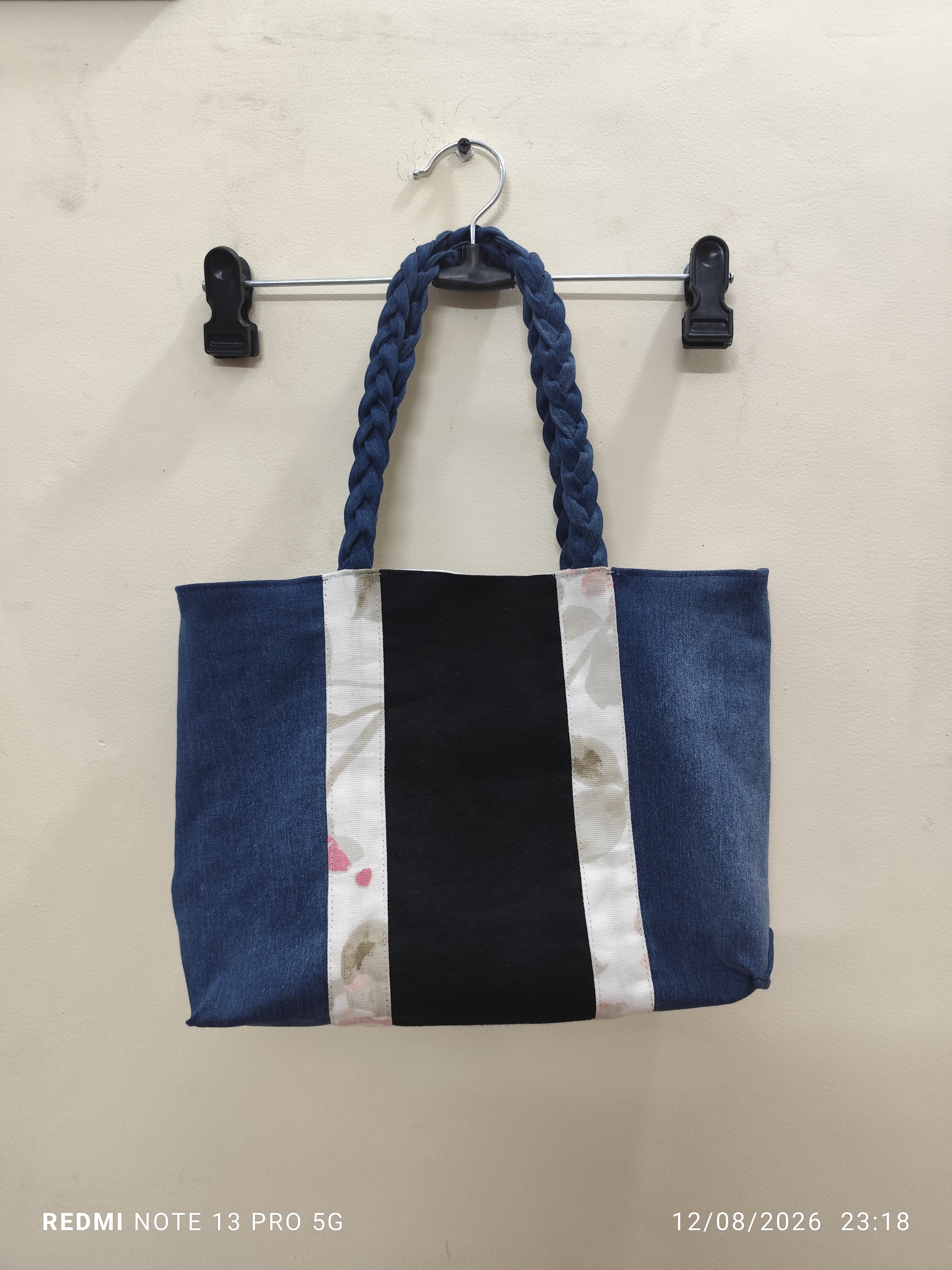 Denim Tote Bag DH-DTO-0004 — close-up of the craft