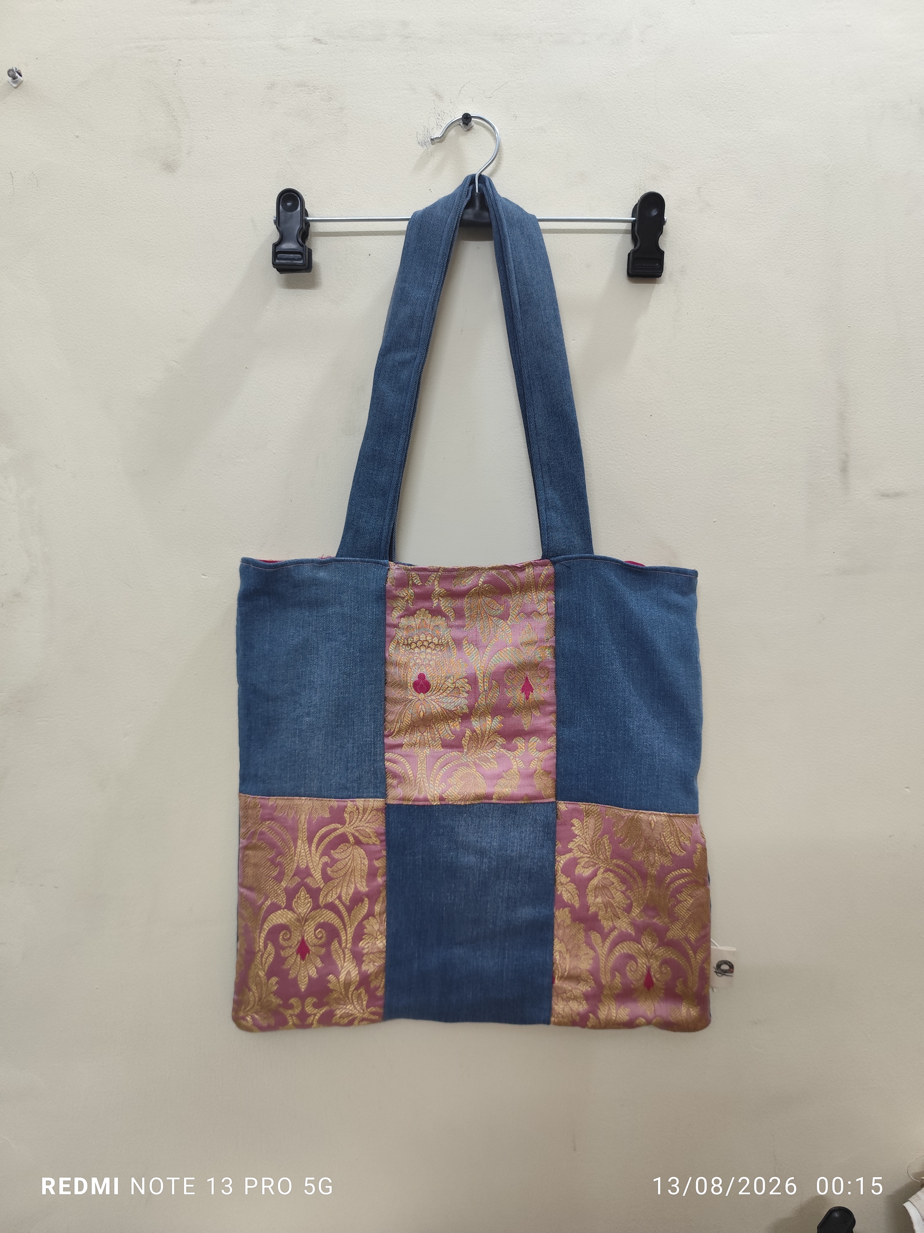Denim Tote Bag DH-DTO-0010 — close-up of the craft
