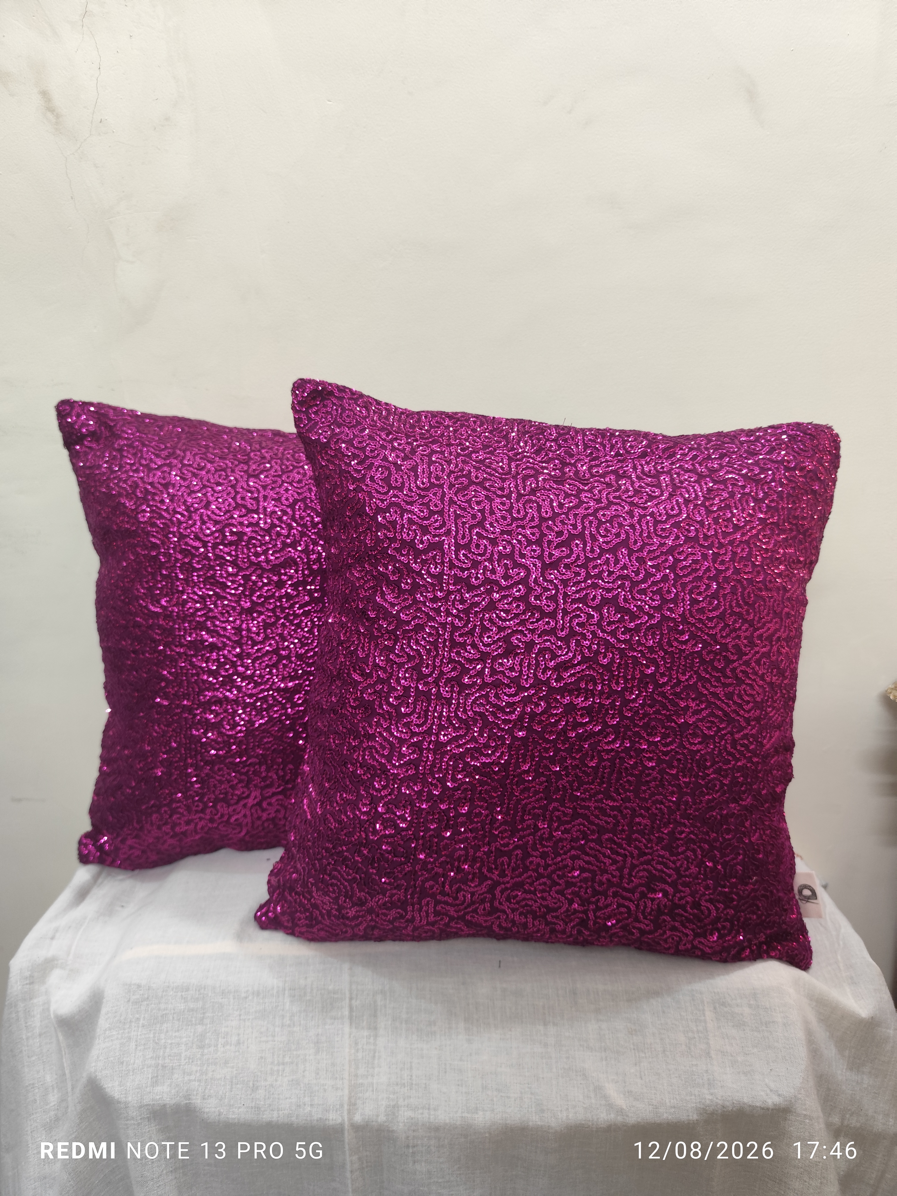 Cushion Cover - Heritage (16x16) Set of 5 DH-LCH-HC-0004 — close-up of the craft