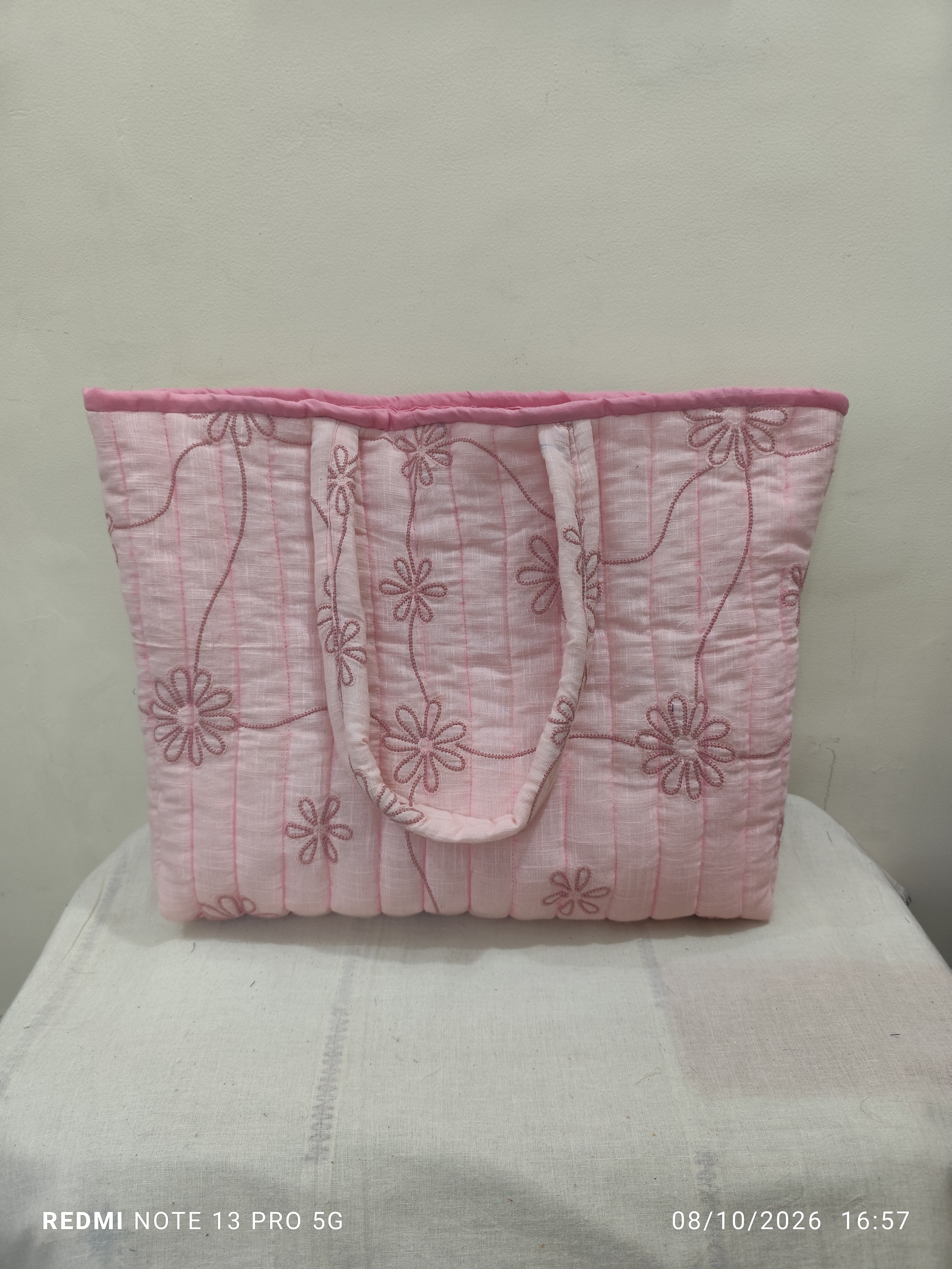 Large Tote Bag DH-LTO-0035 — close-up of the craft
